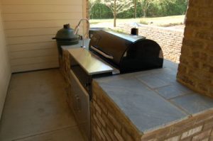 outdoor kitchen by legacy group